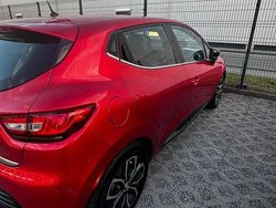 Rosso Usata 2018 Renault Clio IV Tre volumi | 7500 € (Buon prezzo)