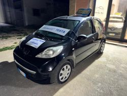 Grigio Usata 2009 Peugeot 107 Due volumi | 1950 € (Ottimo prezzo)