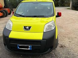 Usata 2015 Peugeot Bipper Monovolume | 7000 € (Molto cara)
