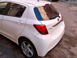 Bianco Usata 2016 Toyota Yaris Hybrid Active Tre volumi | 9000 € (Ottimo prezzo)