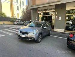 Grigio Usata 2016 Peugeot 2008 Active SUV | 9870 € (Buon prezzo)