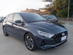 Blu Usata 2022 Hyundai i20 Tre volumi | 14.490 € (Buon prezzo)