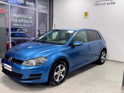 Blu Usata 2014 VW Golf Comfortline Tre volumi | 8900 € (Buon prezzo)
