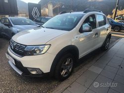 Bianco Usata 2019 Dacia Sandero Comfort Tre volumi | 8900 € (Buon prezzo)