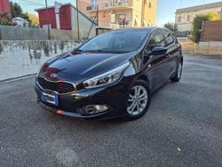 Nero Usata 2014 Kia Ceed Due volumi | 10.000 € (Molto cara)
