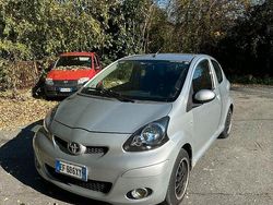Usata 2011 Toyota Aygo Due volumi | 4200 € (Buon prezzo)