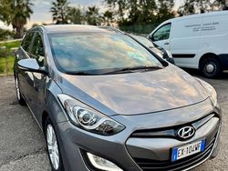 Grigio Usata 2014 Hyundai i30 Comfort Station wagon | 6100 € (Ottimo prezzo)