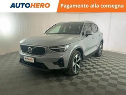Grigio Usata 2023 Volvo XC40 Core SUV | 30.099 € (Buon prezzo)