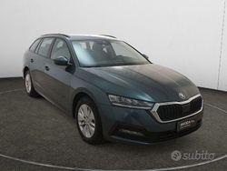 Grigio Usata 2021 Skoda Octavia Executive Station wagon | 15.800 € (Buon prezzo)