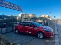 Rosso Usata 2014 Renault Clio IV Tre volumi | 6900 € (Buon prezzo)