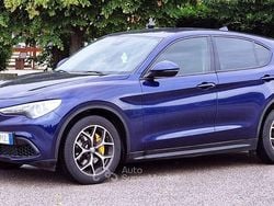Blu Usata 2019 Alfa Romeo Stelvio SUV | 18.900 € (Buon prezzo)