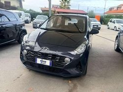 Grigio Usata 2022 Hyundai i10 Advanced Due volumi | 10.800 € (Buon prezzo)