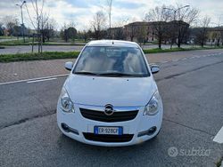 Bianco Usata 2013 Opel Agila Due volumi | 3990 € (Buon prezzo)
