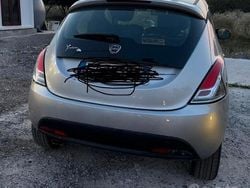 Grigio Usata 2015 Lancia Ypsilon Due volumi | 8000 € (Cara)
