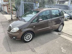 Marrone Usata 2009 Lancia Musa Monovolume | 3500 € (Buon prezzo)