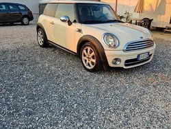 Beige Usata 2010 Mini Cooper D Due volumi | 2199 € (Super prezzo)