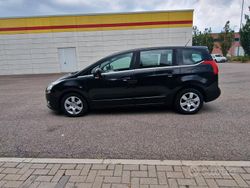Nero Usata 2011 Peugeot 5008 Family Monovolume | 3999 € (Buon prezzo)
