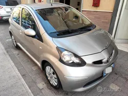 Grigio Usata 2008 Toyota Aygo Sol Due volumi | 5200 € (Buon prezzo)