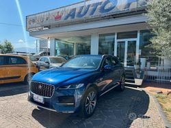 Blu/azzurro Usata 2022 Jaguar F-Pace SE SUV | 42.990 € (Buon prezzo)