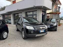 Nero Usata 2009 Chevrolet Captiva SUV | 6500 € (Buon prezzo)