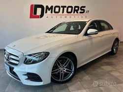 Bianco Usata 2016 Mercedes E220 AMG line Tre volumi | 26.900 € (Buon prezzo)