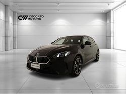 Black sapphire metallizzato Nuova 2025 BMW 120 M Sport Due volumi | 33.900 €