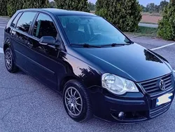 Nero Usata 2008 VW Polo Comfortline Tre volumi | 3600 € (Buon prezzo)