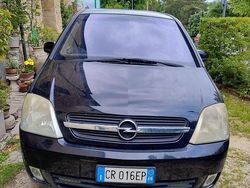 Nero Usata 2004 Opel Meriva Monovolume | 1000 € (Buon prezzo)