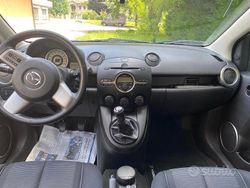 Bianco Usata 2008 Mazda 2 Tre volumi | 4490 € (Cara)