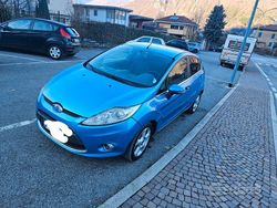 Blu Usata 2010 Ford Fiesta Titanium Due volumi | 2900 € (Buon prezzo)