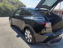 Usata 2023 Tesla Model Y SUV | 32.000 € (Cara)