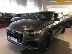 Grigio Usata 2020 Audi Q8 Sport SUV | 66.390 € (Cara)