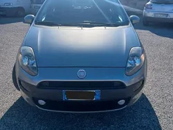 Grigio Usata 2011 Fiat Punto Evo Emotion Due volumi | 4800 € (Buon prezzo)