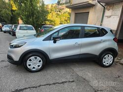 Grigio Usata 2015 Renault Captur SUV | 7499 € (Ottimo prezzo)