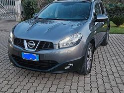 Grigio Usata 2013 Nissan Qashqai SUV | 6500 € (Buon prezzo)