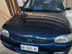 Blu Usata 1997 Ford Escort Tre volumi | 1200 €