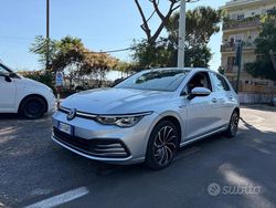 Argento Usata 2022 VW Golf VIII Style Tre volumi | 19.999 € (Buon prezzo)