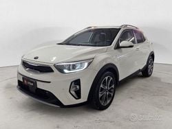 Bianco Usata 2021 Kia Stonic Style SUV | 13.150 € (Buon prezzo)