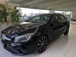 Nero metallizzato Usata 2015 Mercedes CLA220 Tre volumi | 12.490 €