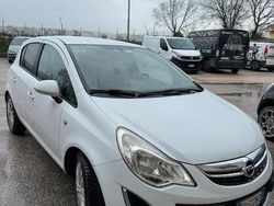 Bianco Usata 2013 Opel Corsa Due volumi | 3800 €