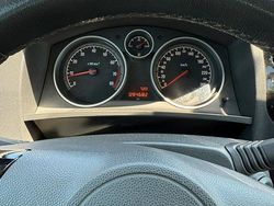 Marrone Usata 2010 Opel Zafira Monovolume | 6500 € (Molto cara)