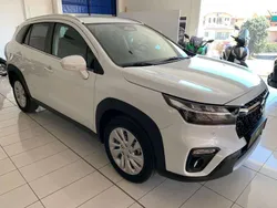 Bianco Nuova 2025 Suzuki SX4 S-Cross SUV | 23.990 €