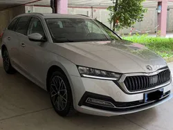 Argento Usata 2023 Skoda Octavia Station wagon | 26.300 € (Buon prezzo)