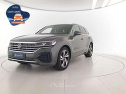 Silizium grey metallizzato Usata 2021 VW Touareg Atmosphere SUV | 47.000 € (Cara)