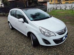 Bianco Usata 2011 Opel Corsa Cosmo Tre volumi | 4000 € (Buon prezzo)