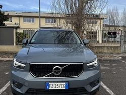Usata 2019 Volvo XC40 R-Design SUV | 22.800 € (Buon prezzo)