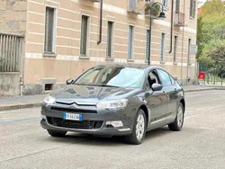 Grigio shark metallizzato Usata 2017 Citroën C5 Seduction Tre volumi | 14.000 € (Molto cara)