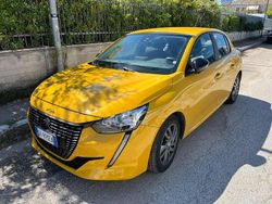 Giallo Usata 2022 Peugeot 208 Active Due volumi | 13.000 € (Buon prezzo)