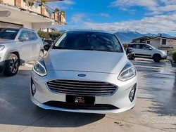 Grigio Usata 2021 Ford Fiesta Titanium Tre volumi | 9499 € (Ottimo prezzo)