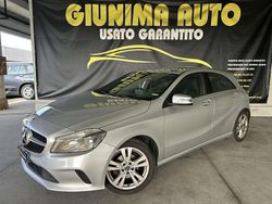 Argento Usata 2018 Mercedes A180 Tre volumi | 16.000 € (Buon prezzo)